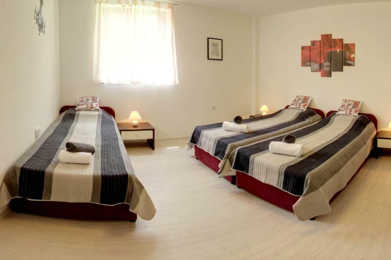 Lusyhouse Villa Пула Екстериор снимка
